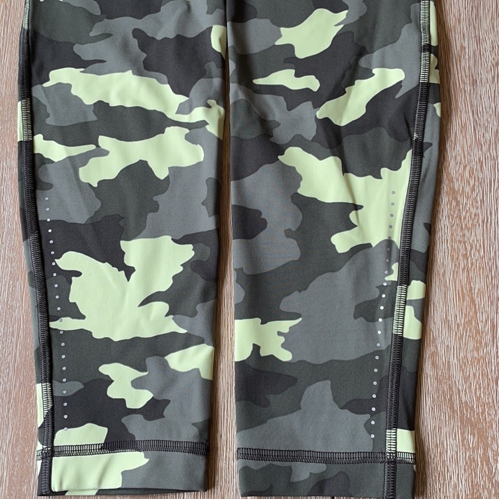 Lululemon Swift Speed High Rise Tight 28” - Picture 9 of 14